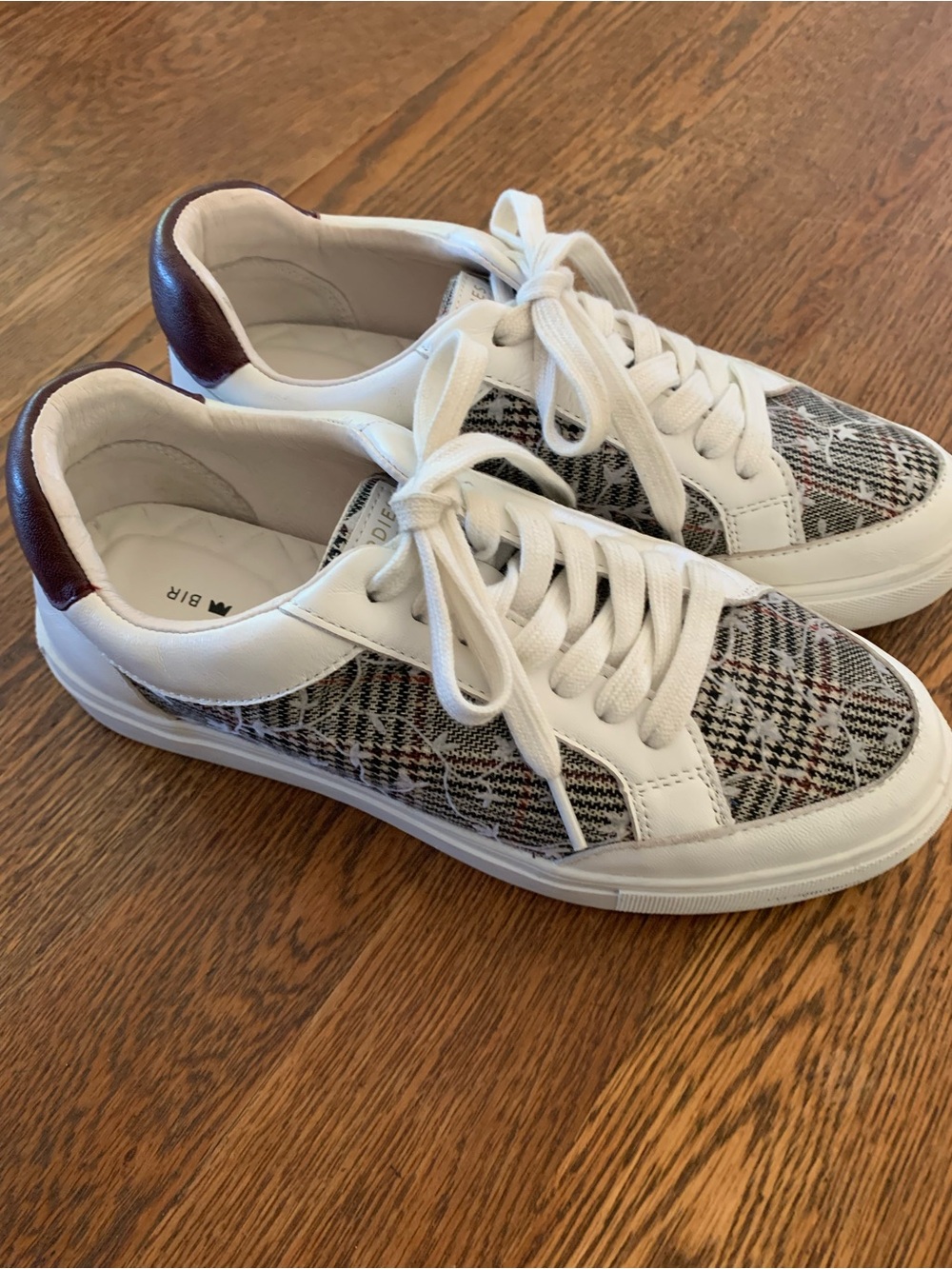 Birdies Cardinal Sneakers